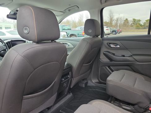 Used 2020 Chevrolet Traverse LT image 29