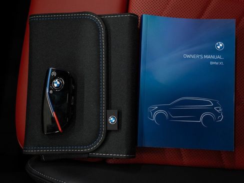 Used 2024 BMW X1 w/ M Sport Line w/ Premium Package image 59