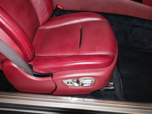 Used 2015 Rolls-Royce Wraith RWD image 52