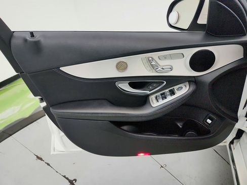 Used 2016 Mercedes-Benz C 300 4MATIC Sedan image 21