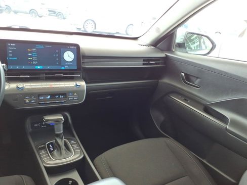Used 2024 Hyundai Kona SEL AWD/4WD image 18