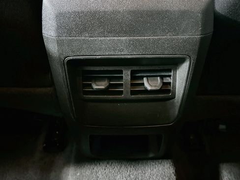 Used 2024 Chevrolet Colorado Trail Boss w/ Technology Package AWD/4WD image 28