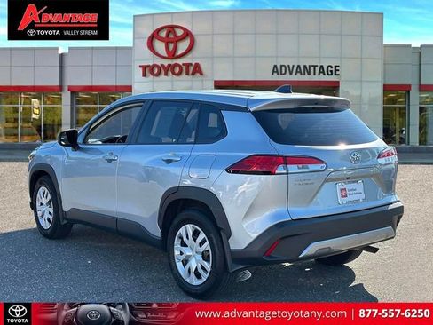 Used 2023 Toyota Corolla Cross L AWD/4WD image 10