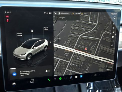 Used 2023 Tesla Model Y Long Range image 17