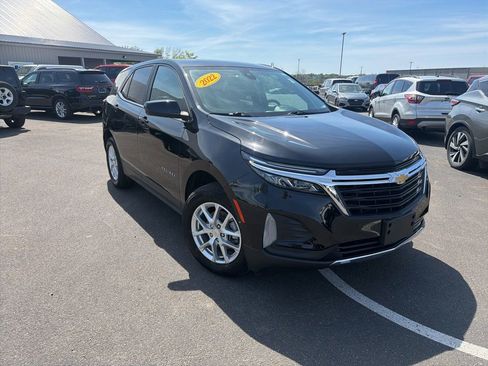Used 2022 Chevrolet Equinox LT FWD image 1