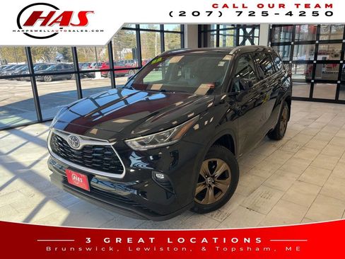 Used 2022 Toyota Highlander Bronze Edition image 1