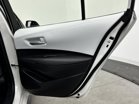 Used 2020 Toyota Corolla SE image 27