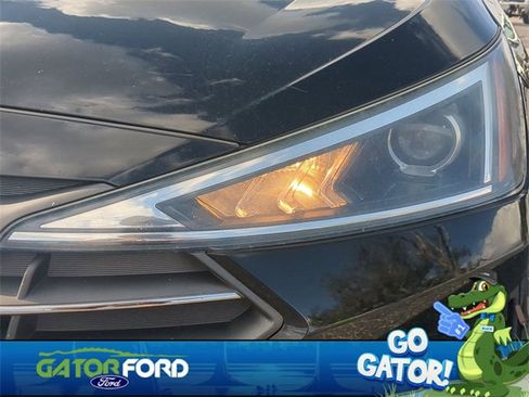 Used 2020 Hyundai Elantra SEL image 10