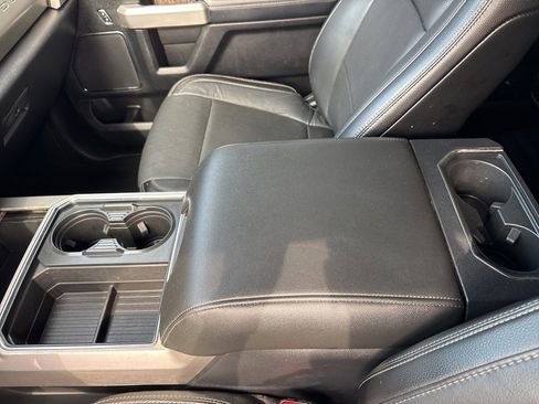 Used 2017 Ford F350 Lariat w/ Chrome Package image 48