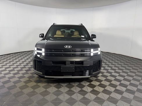 Used 2025 Hyundai Santa Fe Limited image 5