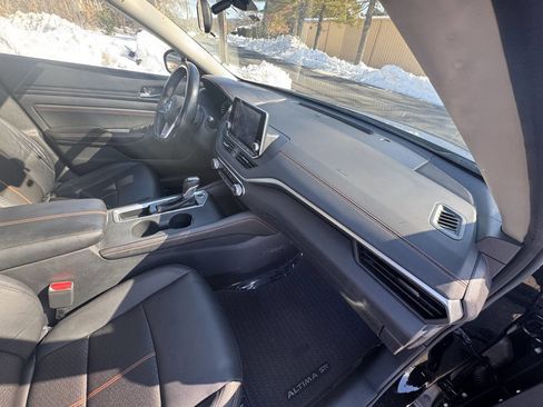 Used 2022 Nissan Altima 2.5 SR image 25