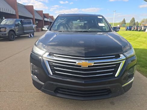 Used 2023 Chevrolet Traverse LT w/ LPO, Floor Liner Package AWD/4WD image 2