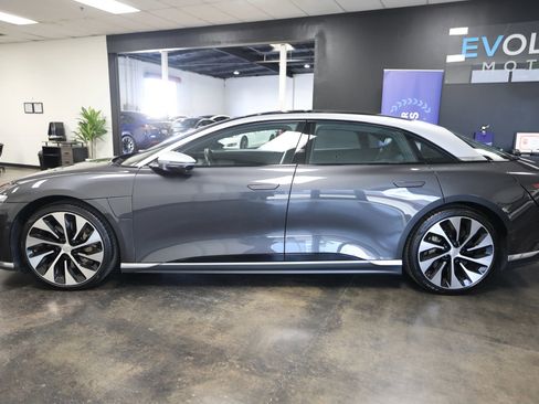 Used 2022 Lucid Air Grand Touring image 9