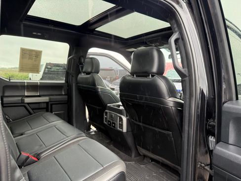 Used 2019 Ford F150 Raptor w/ Equipment Group 802A Luxury AWD/4WD image 24