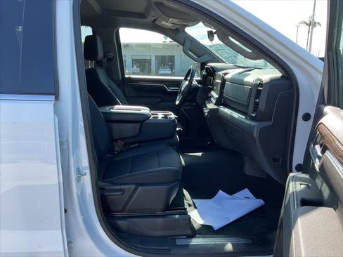 Used 2023 GMC Sierra 1500 SLE AWD/4WD image 18