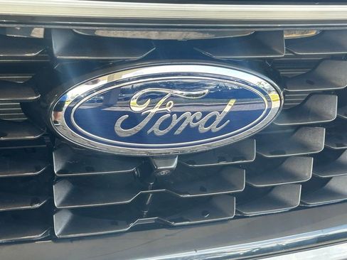 Certified 2024 Ford Escape SE w/ PHEV Premium Package image 20