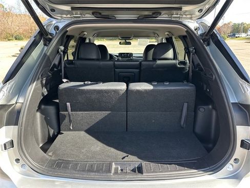 Used 2024 Mitsubishi Outlander SE image 30
