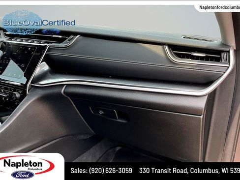 Used 2022 Jeep Grand Cherokee Laredo w/ Luxury Tech Group I AWD/4WD image 18