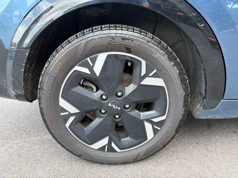 Used 2023 Kia Niro Wave w/ Wave Preserve Package FWD image 9