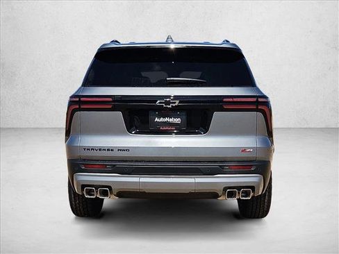 New 2026 Chevrolet Traverse Z71 w/ Enhanced Driving Package image 8