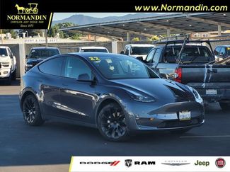Used 2022 Tesla Model Y Long Range AWD/4WD video 1