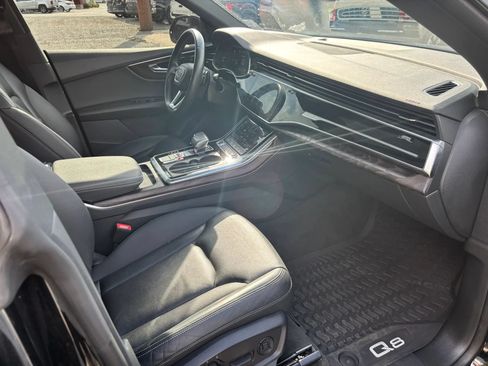 Used 2021 Audi Q8 Premium Plus w/ Premium Plus Package AWD/4WD image 22