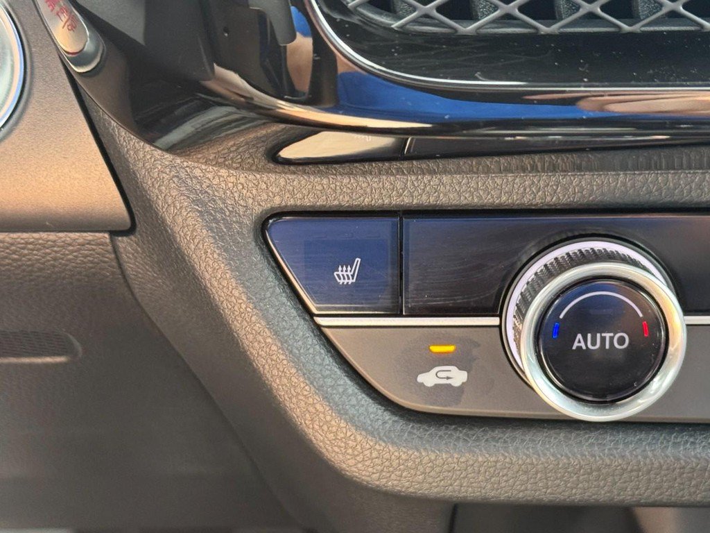 Certified 2025 Acura ADX FWD image 26