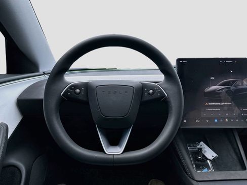 Used 2025 Tesla Model 3 Long Range RWD image 10