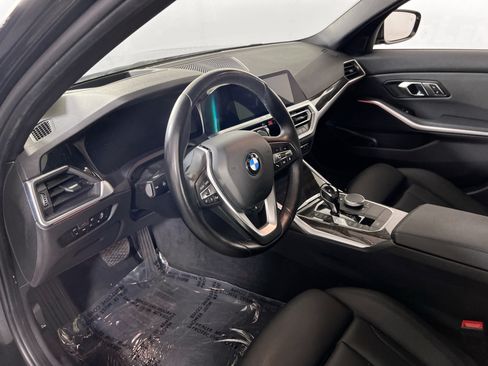 Used 2020 BMW 330i xDrive Sedan w/ Premium Package AWD/4WD image 9