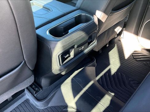 Used 2022 Chevrolet Silverado 1500 RST image 11