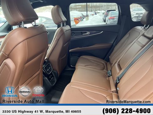 Used 2023 Lincoln Nautilus Reserve w/ Luxury Package image 26