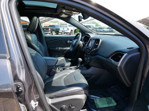 Used 2020 Jeep Cherokee High Altitude AWD/4WD image 8