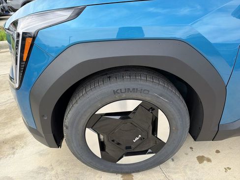 New 2026 Kia EV9 Wind image 21