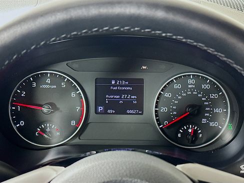 Certified 2023 Kia Seltos S image 12