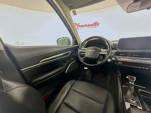 Used 2022 Kia Telluride S image 9