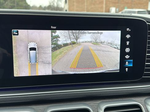 Used 2020 Mercedes-Benz GLS 450 4MATIC image 20