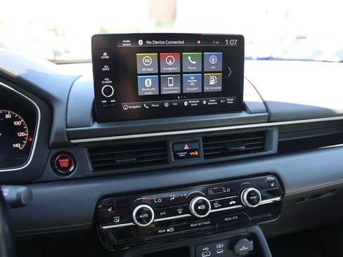 Used 2025 Honda Pilot Touring image 27
