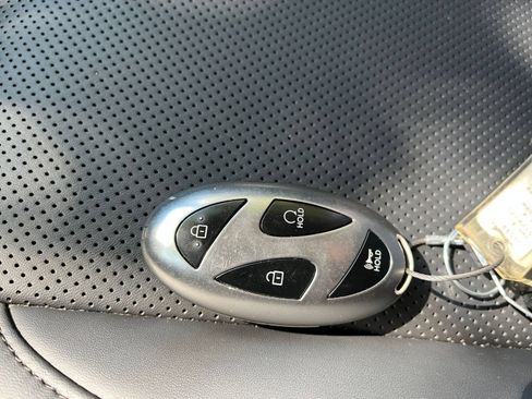 Used 2025 Hyundai Santa Fe SEL FWD image 21