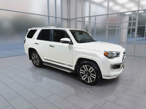 Used 2023 Toyota 4Runner Limited AWD/4WD image 2