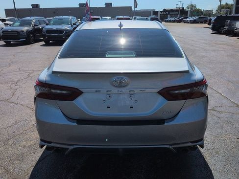 Used 2022 Toyota Camry XSE FWD image 6