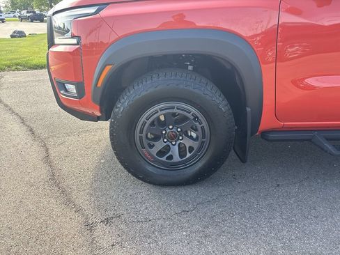 Certified 2025 Nissan Frontier PRO-4X w/ Pro Premium Package AWD/4WD image 14