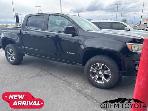 Used 2017 Chevrolet Colorado Z71 AWD/4WD image 11