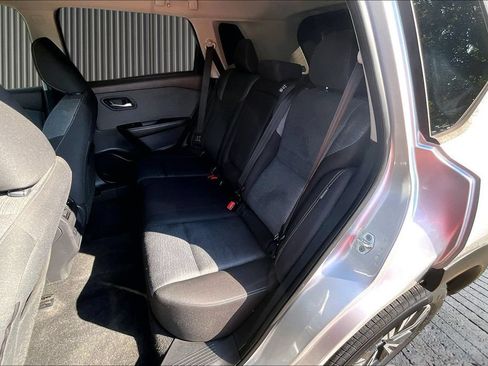 Used 2021 Nissan Rogue SV FWD image 27