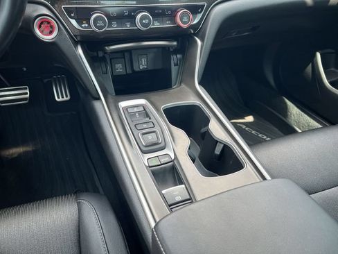 Used 2020 Honda Accord Sport image 24