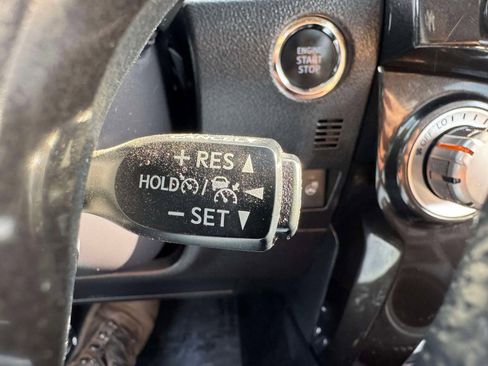 Certified 2023 Toyota 4Runner TRD Off-Road Premium w/ Moonroof Package image 29