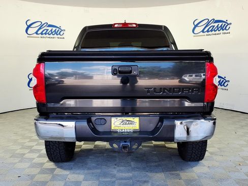 Used 2021 Toyota Tundra SR5 w/ SR5 Leather Package RWD image 4