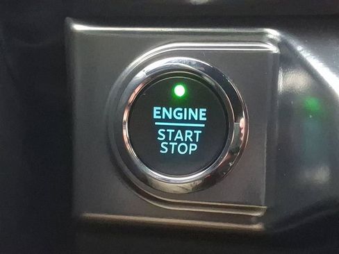 Certified 2023 Ford F150 Lariat w/ Equipment Group 502A High image 26