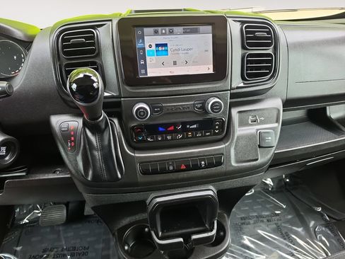 Used 2025 RAM ProMaster 2500 w/ U-Haul Equipment Group FWD image 11