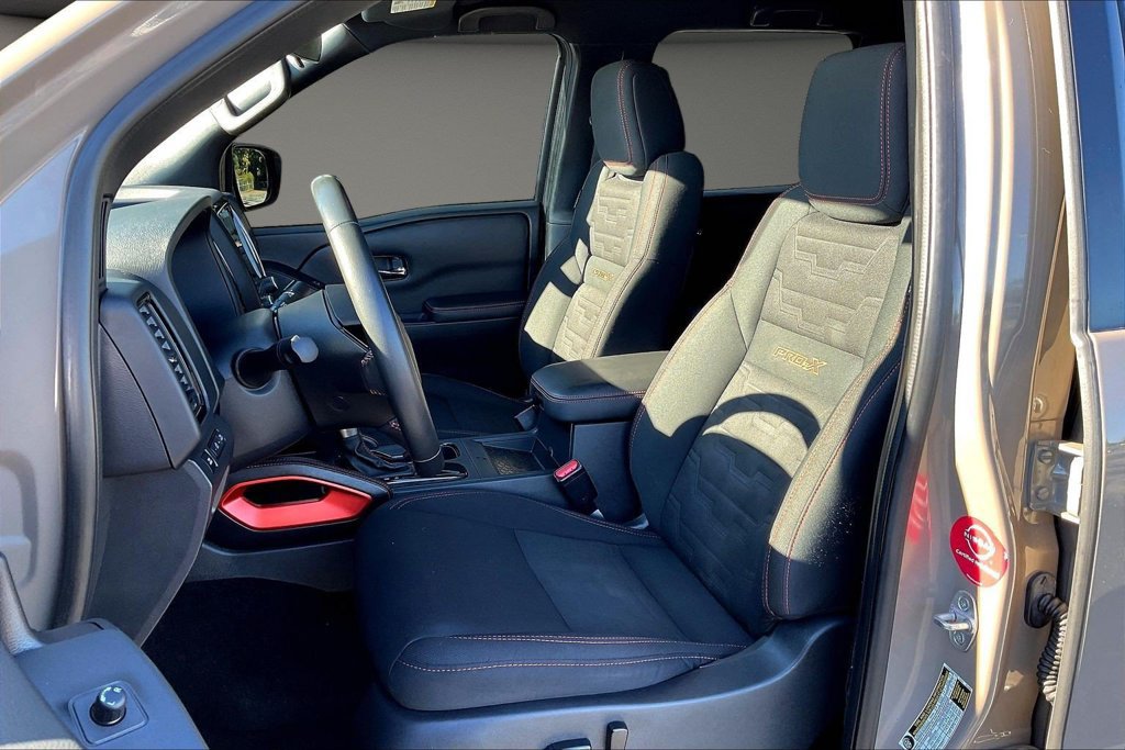 Used 2022 Nissan Frontier Pro-X RWD image 25