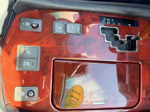 Used 2011 Lexus LS 460 AWD image 21